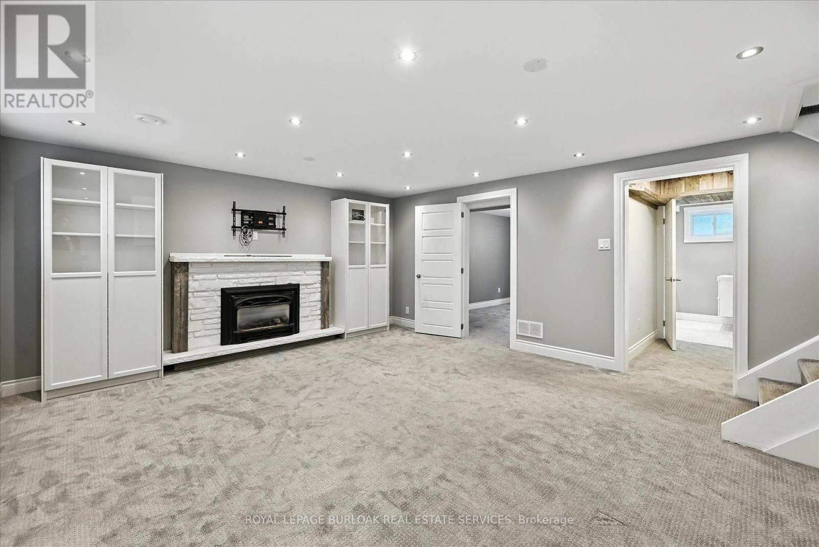 Photo 31 of 1059 Marley Crescent, Burlington ON