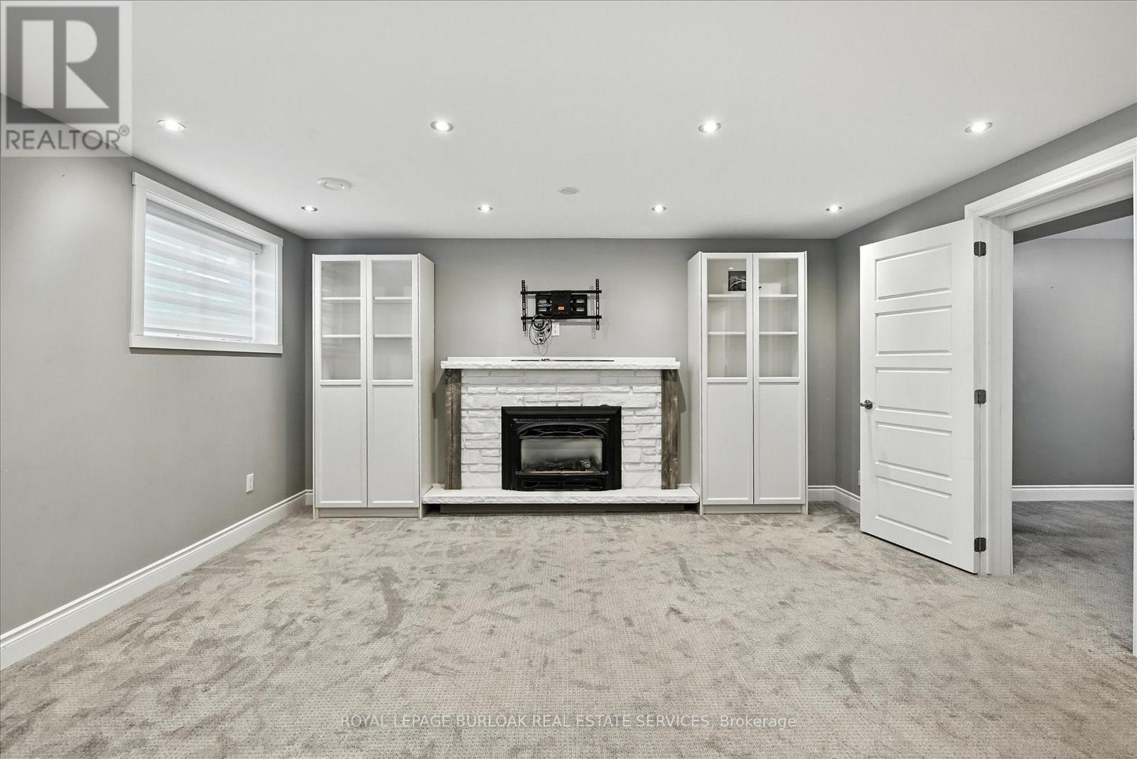 Photo 32 of 1059 Marley Crescent, Burlington ON