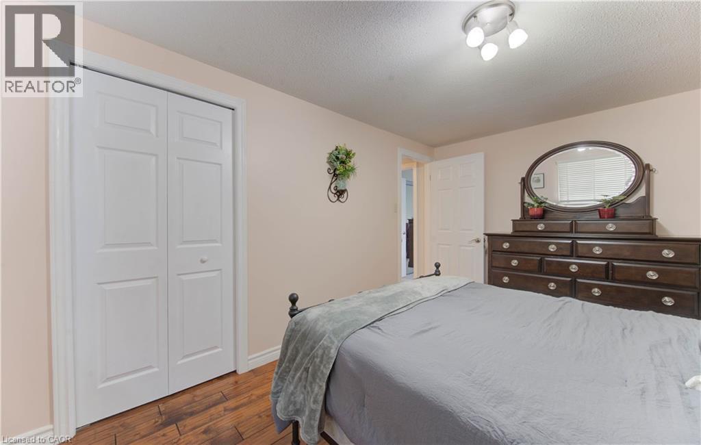 Photo 3 of 12 Mccabe Court, Kitchener ON
