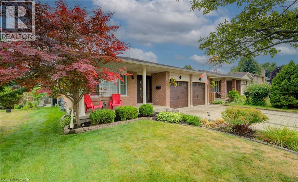 Photo 8 of 12 Mccabe Court, Kitchener ON