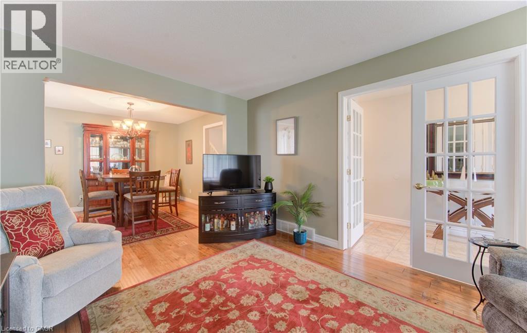Photo 36 of 12 Mccabe Court, Kitchener ON