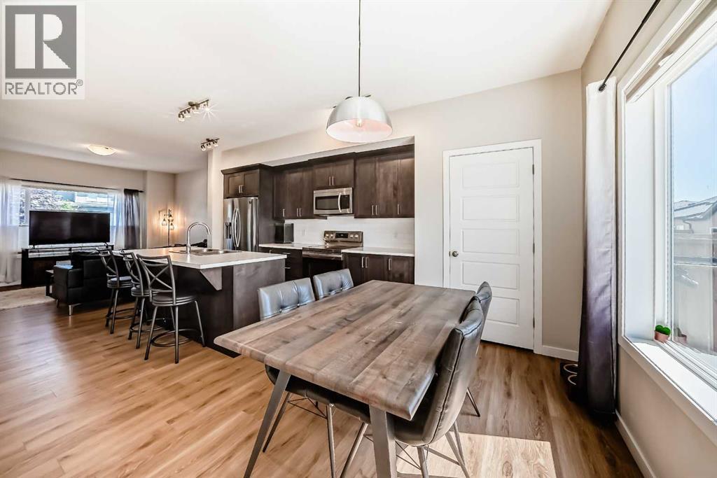 Photo 2 of 1035 Lanark Boulevard Se, Airdrie AB