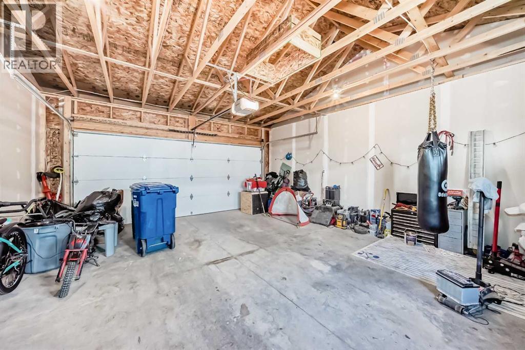 Photo 12 of 1035 Lanark Boulevard Se, Airdrie AB