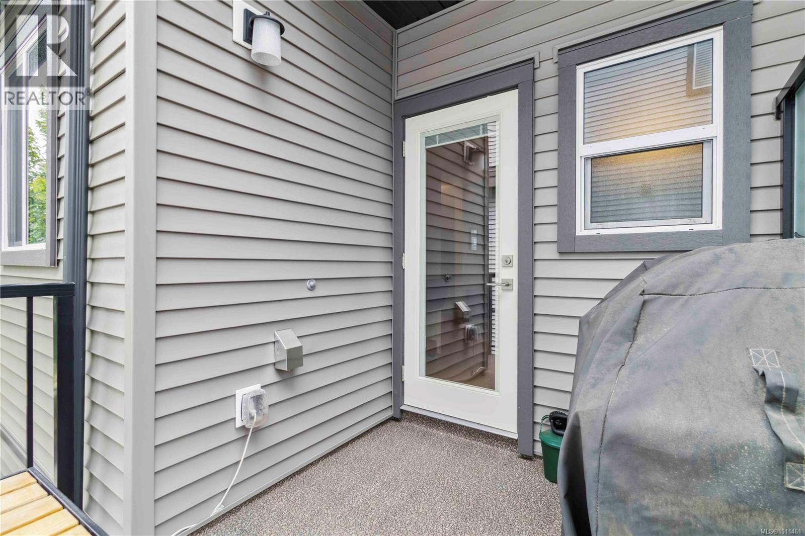 Photo 35 of 605 3351 Luxton Rd, Langford BC