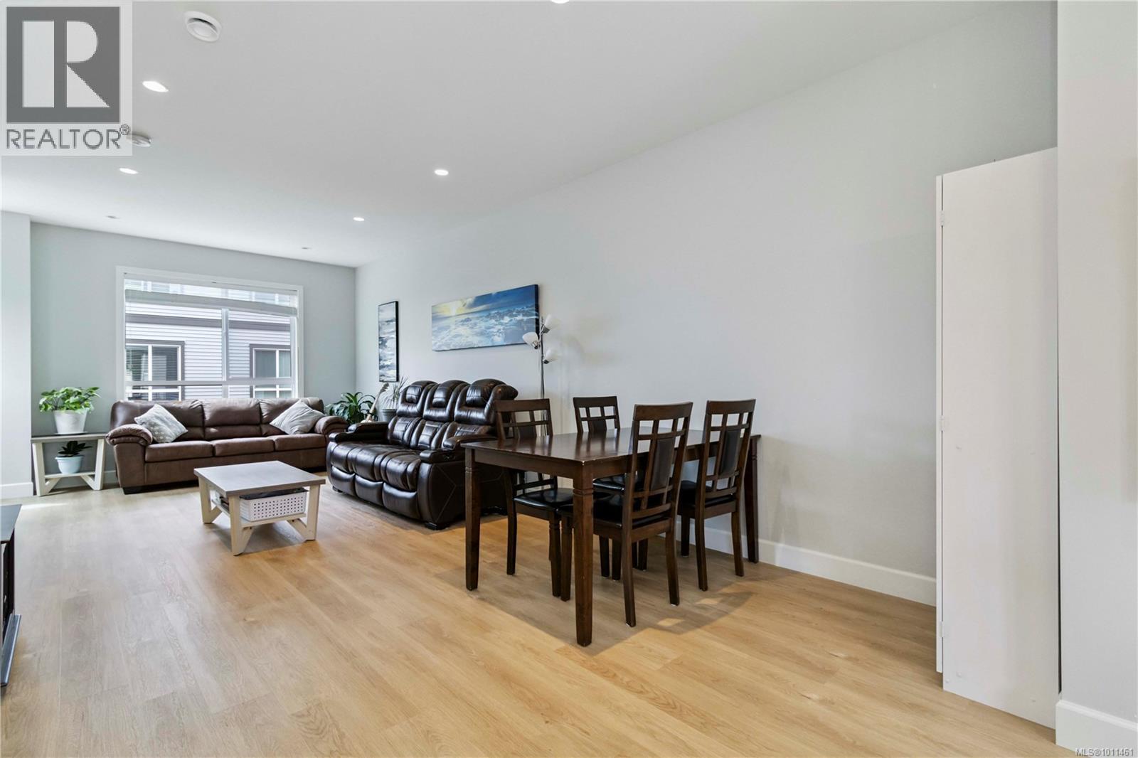 Photo 30 of 605 3351 Luxton Rd, Langford BC
