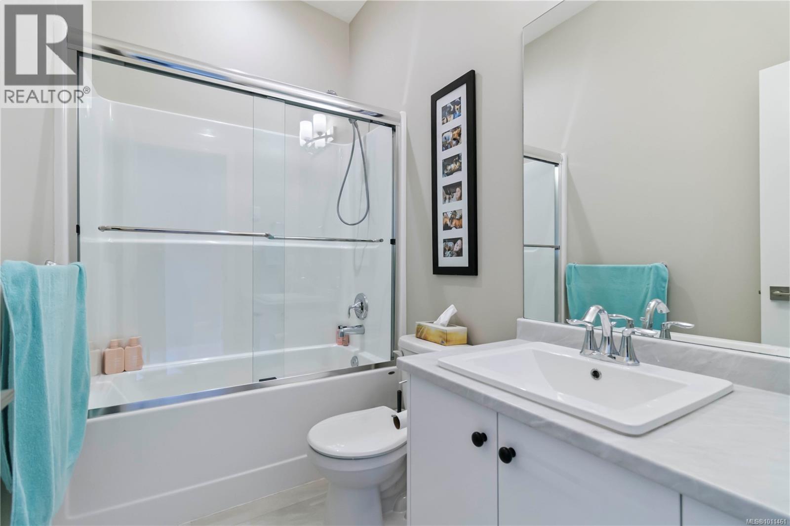 Photo 32 of 605 3351 Luxton Rd, Langford BC