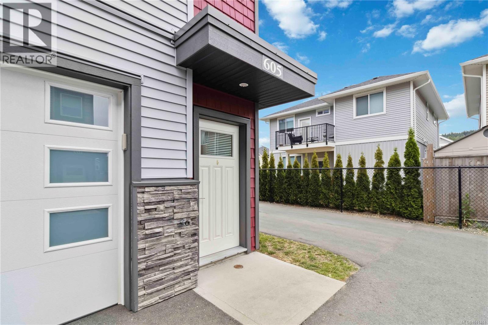Photo 24 of 605 3351 Luxton Rd, Langford BC
