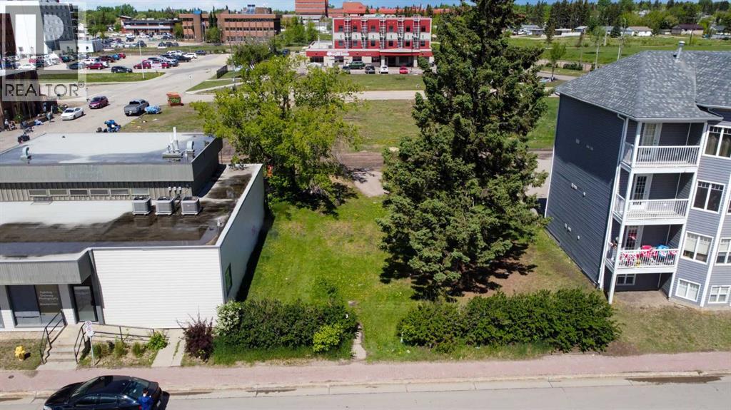 Photo 4 of 9716 100 Avenue, Grande Prairie AB