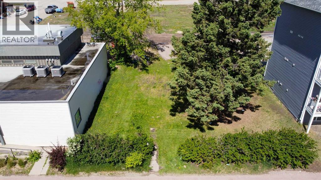 Photo 5 of 9716 100 Avenue, Grande Prairie AB