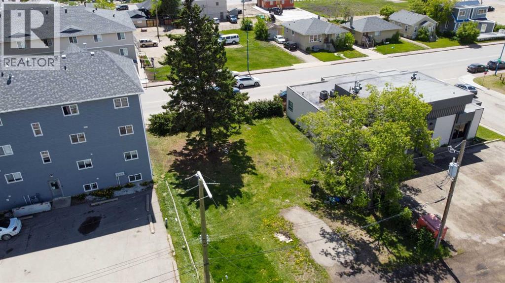 Photo 7 of 9716 100 Avenue, Grande Prairie AB