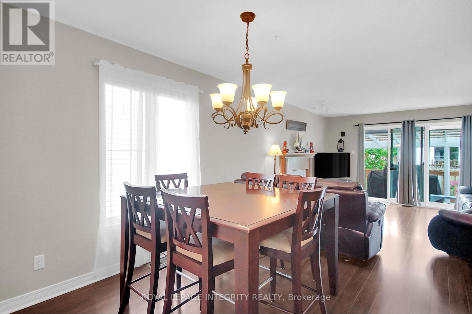 Photo 28 of 22 Halkirk Avenue, Ottawa ON