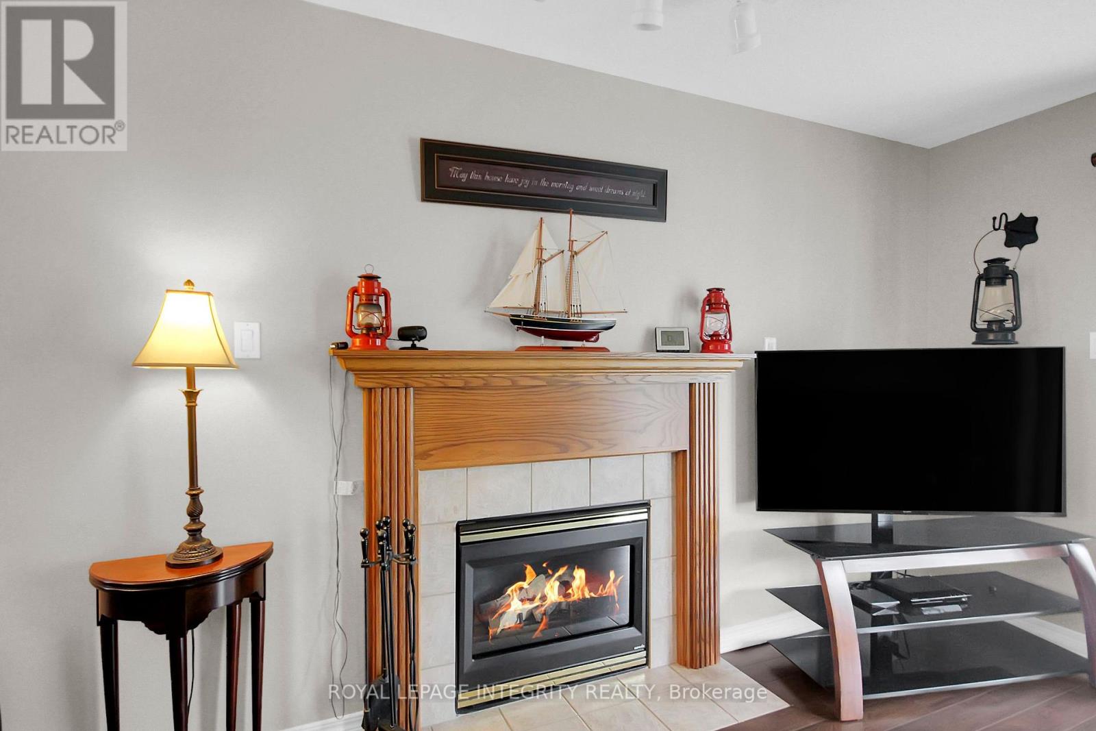 Photo 18 of 22 Halkirk Avenue, Ottawa ON