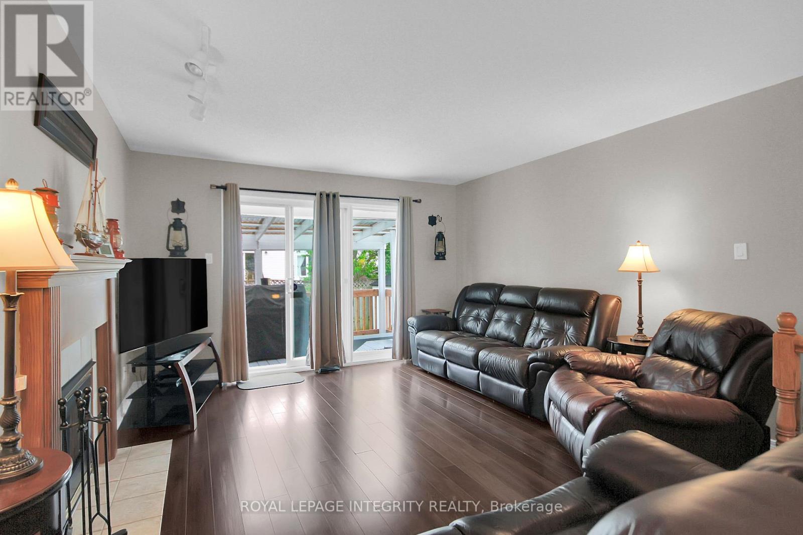 Photo 27 of 22 Halkirk Avenue, Ottawa ON