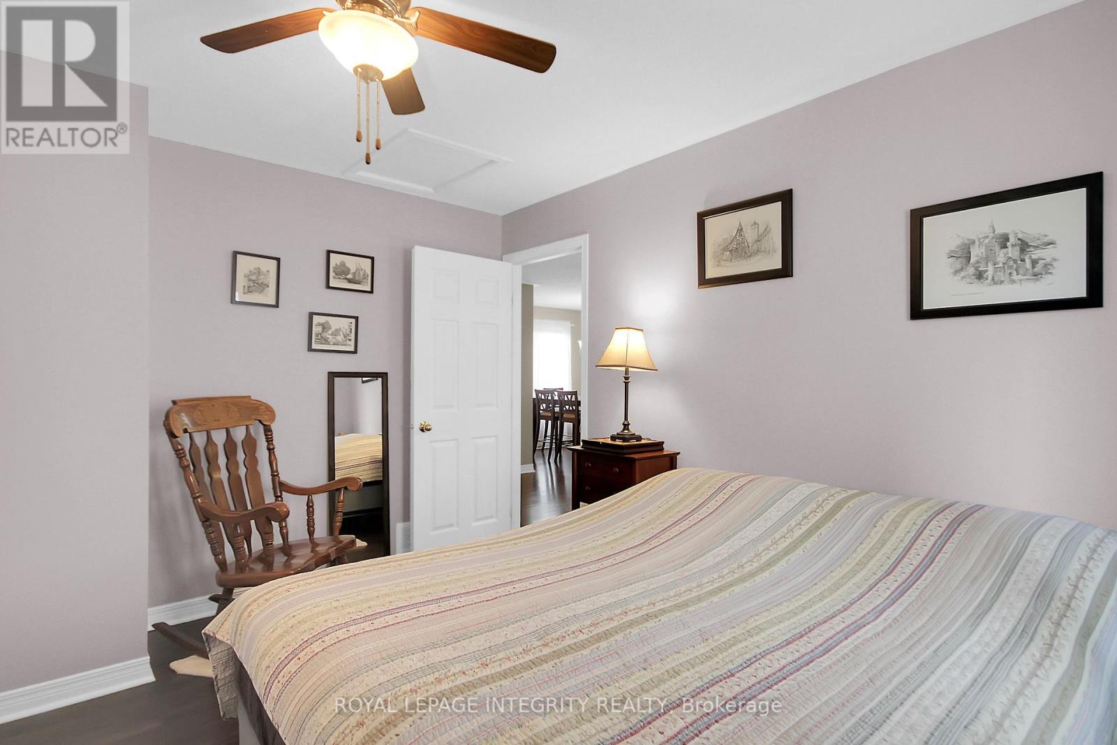 Photo 10 of 22 Halkirk Avenue, Ottawa ON