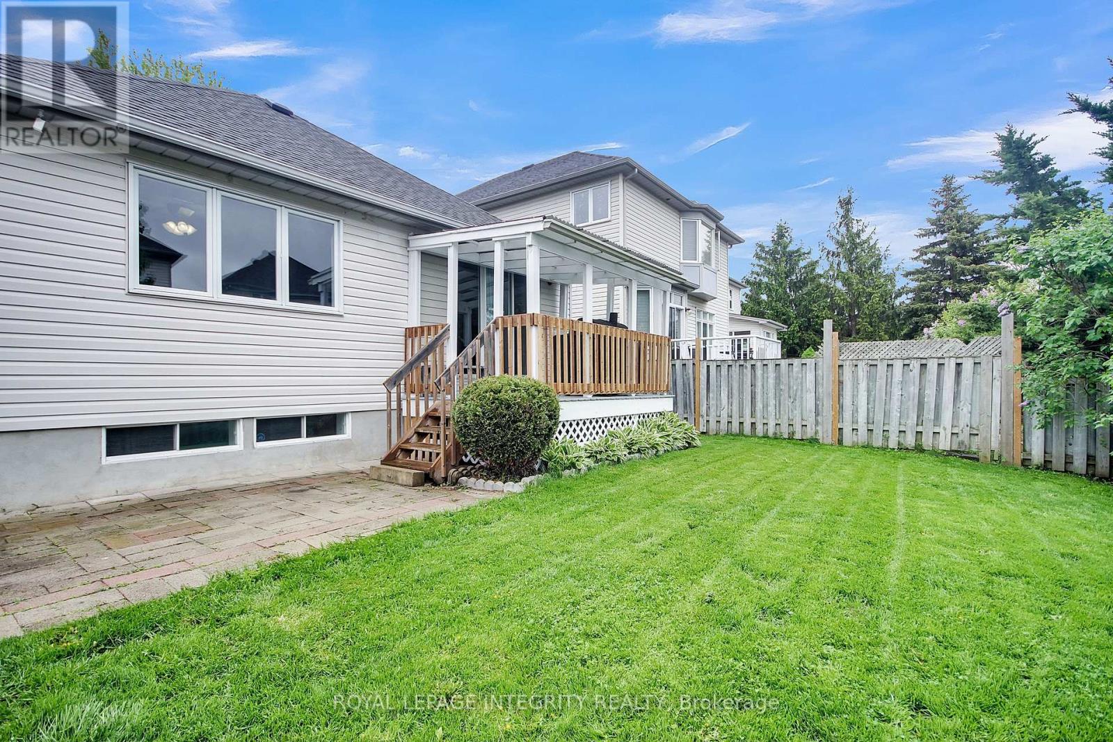 Photo 41 of 22 Halkirk Avenue, Ottawa ON