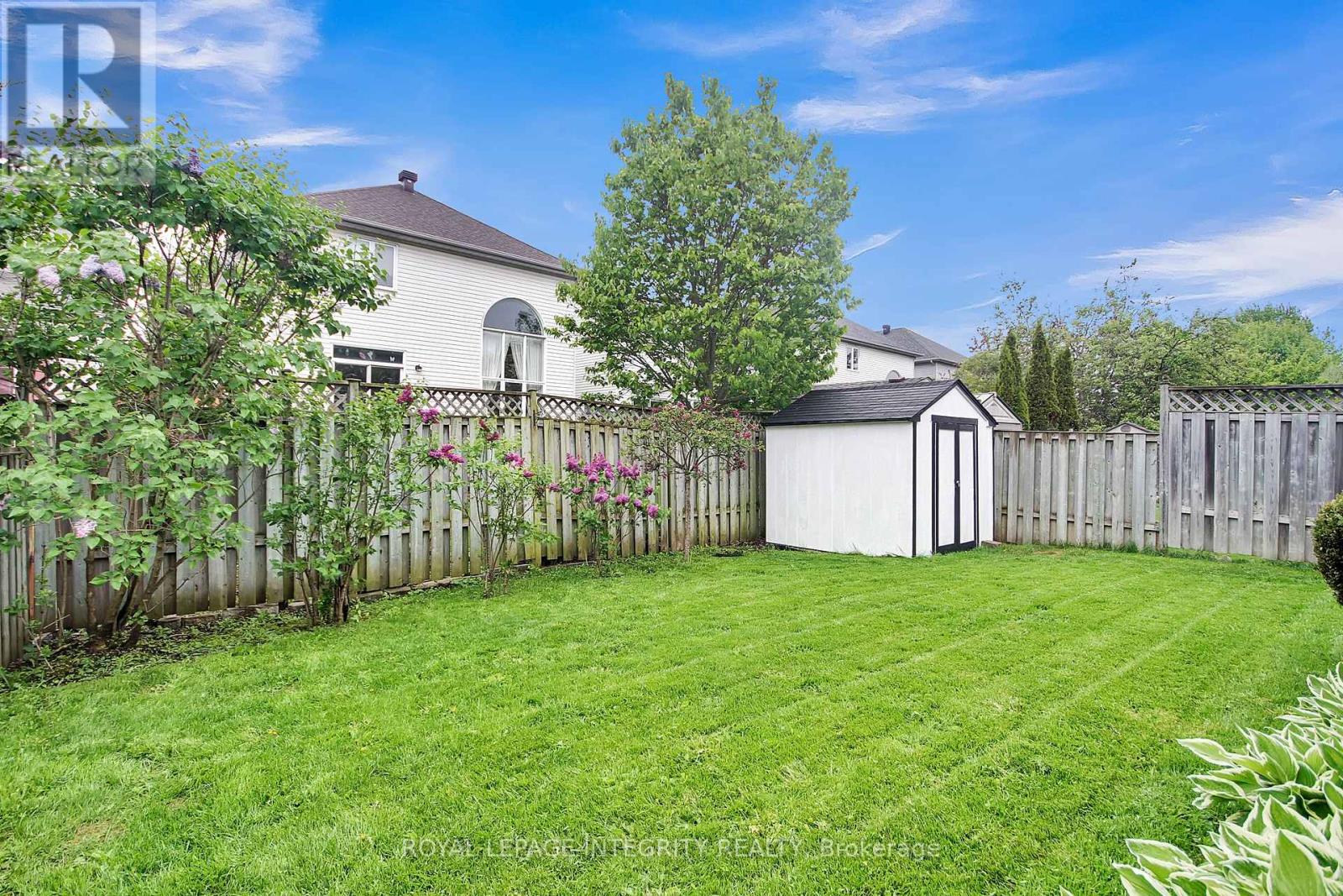 Photo 34 of 22 Halkirk Avenue, Ottawa ON