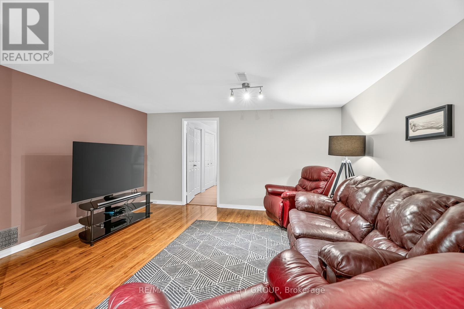 Photo 41 of 26 Desnoyers Street, Casselman ON