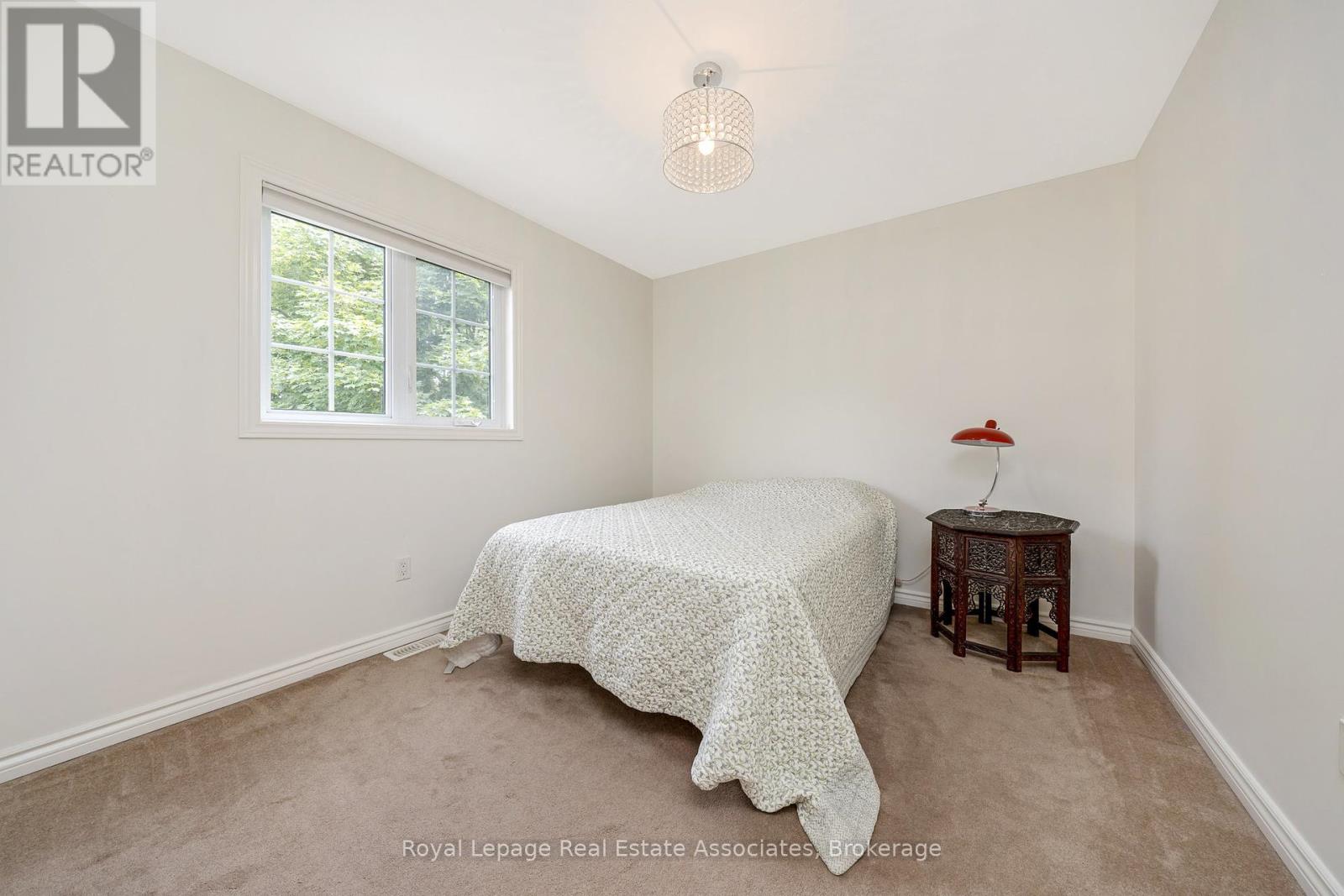 Photo 32 of 104 Charles Street, Halton Hills ON