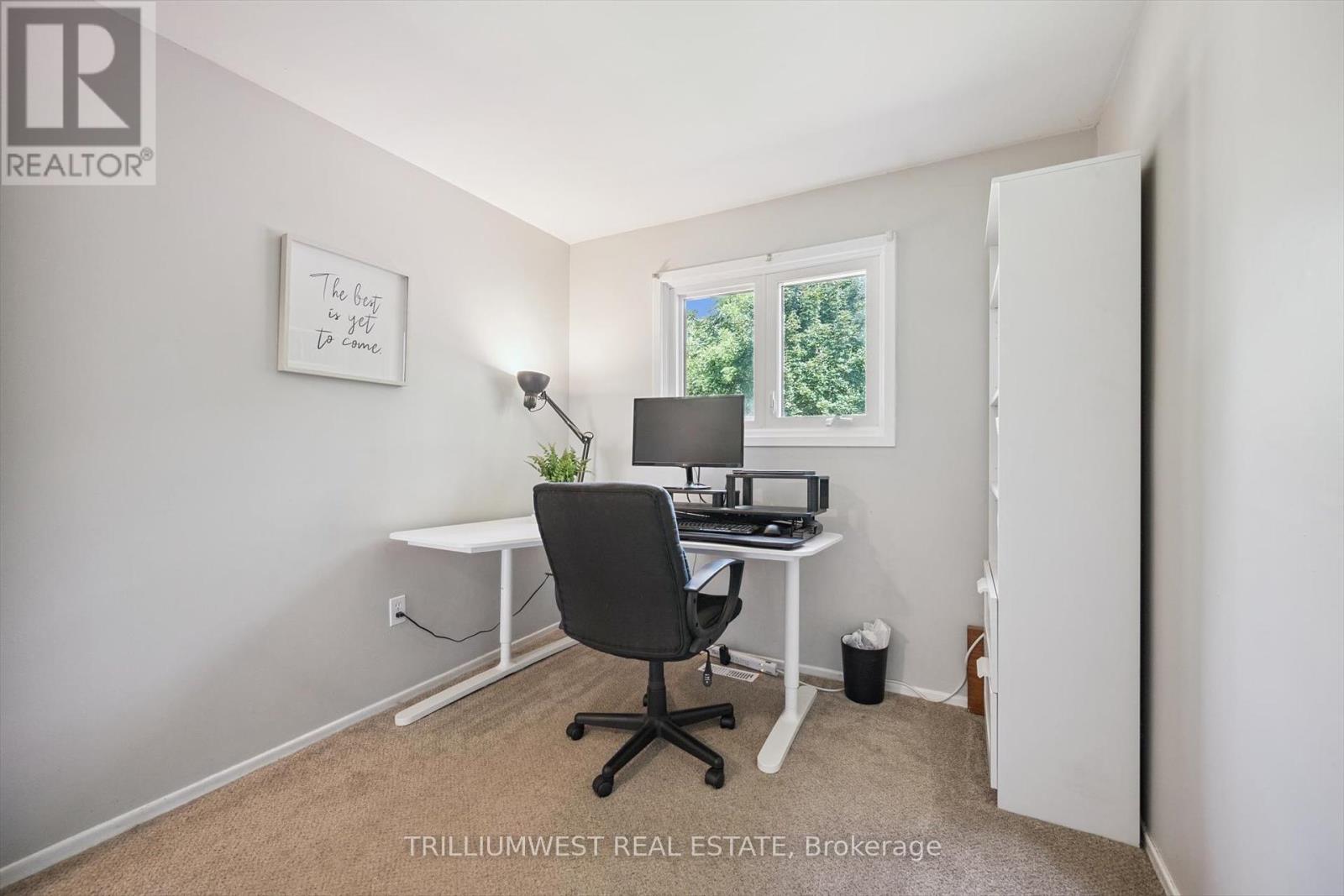 Photo 37 of 94 Markwood Drive, Kitchener ON