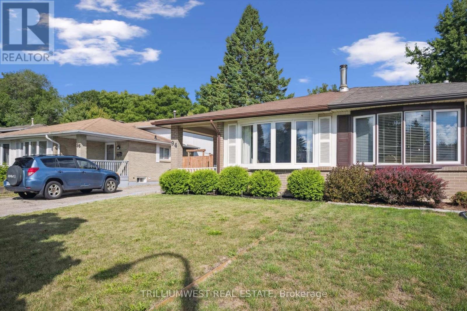 Photo 19 of 94 Markwood Drive, Kitchener ON