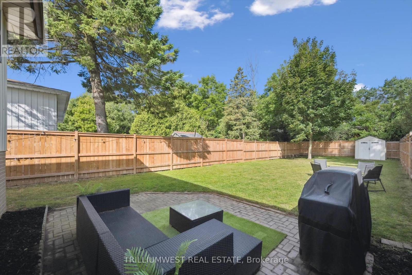 Photo 22 of 94 Markwood Drive, Kitchener ON