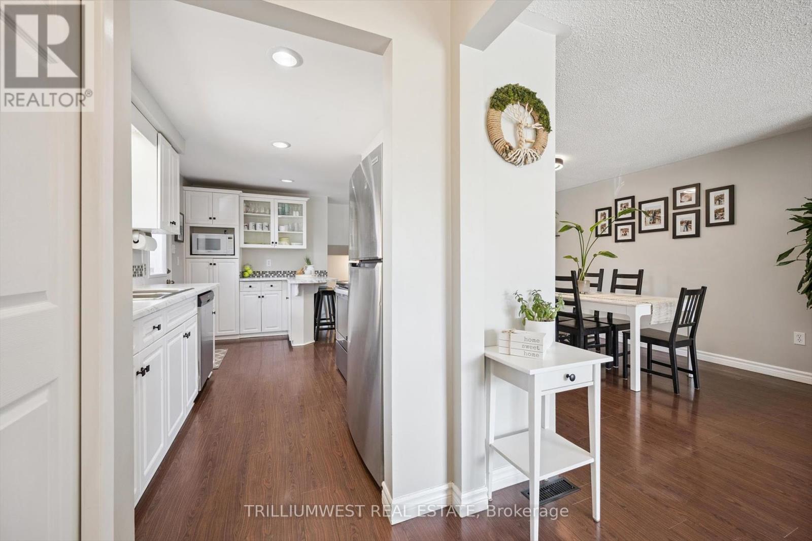 Photo 36 of 94 Markwood Drive, Kitchener ON