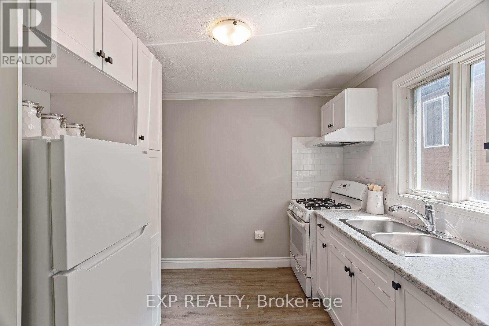 Photo 31 of 117 Stuart Street, London East ON