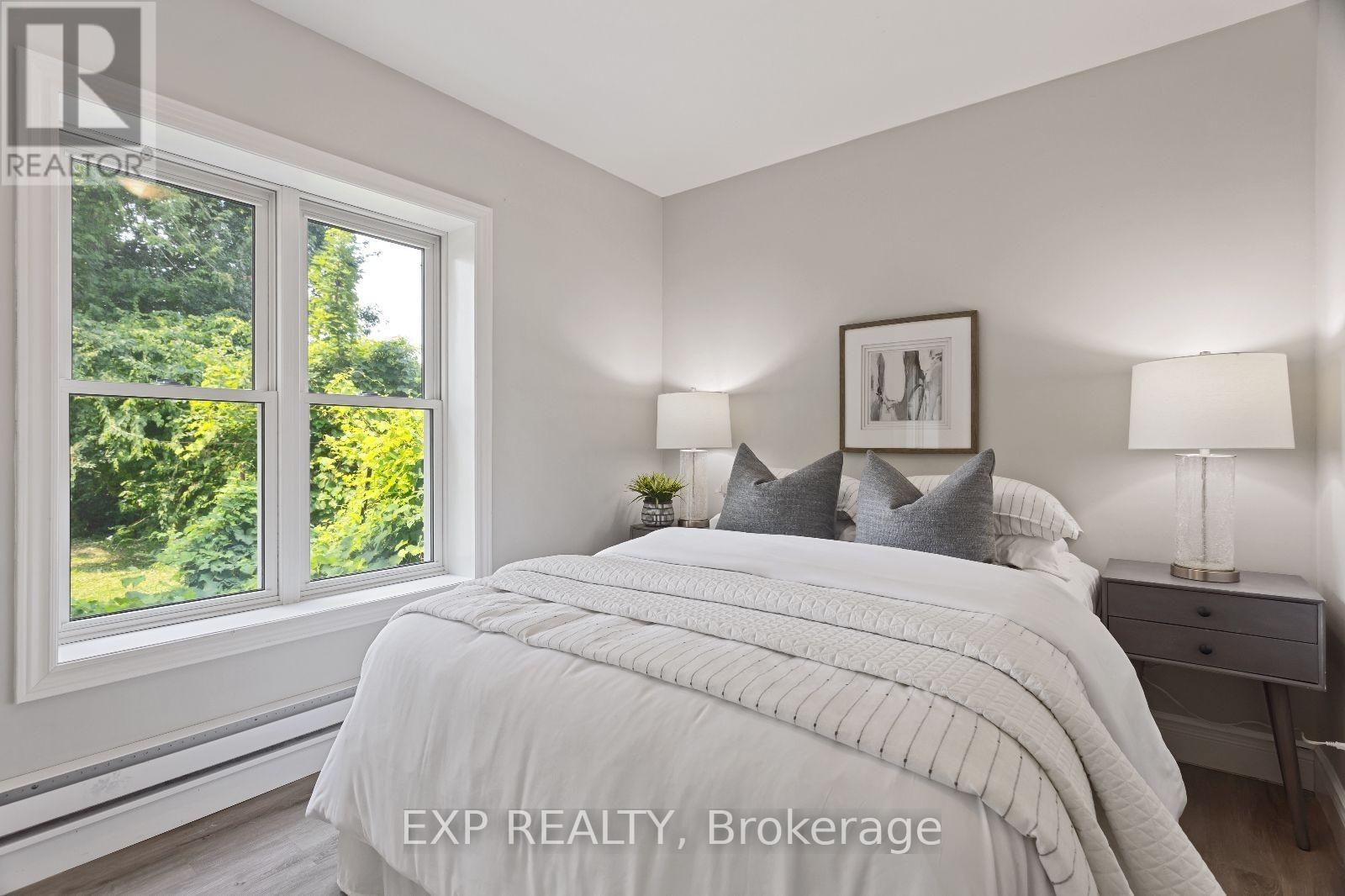 Photo 8 of 117 Stuart Street, London East ON