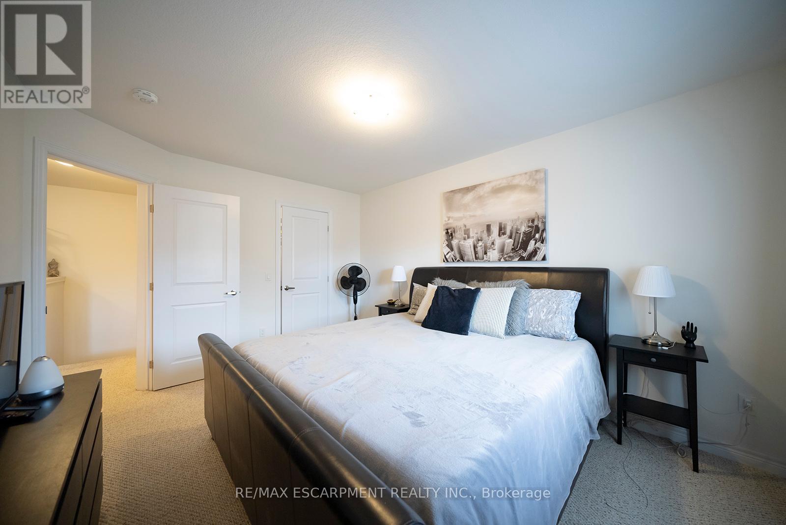 Photo 3 of 119 77 Diana Avenue, Brantford ON