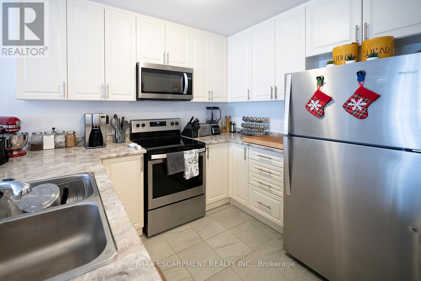 Photo 13 of 119 77 Diana Avenue, Brantford ON