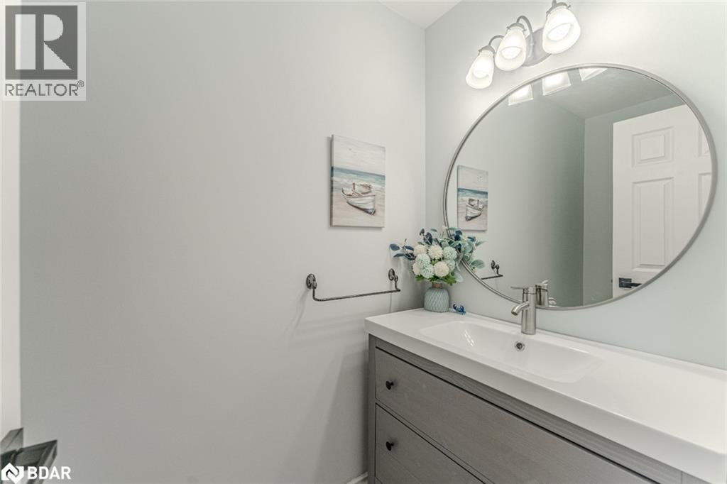 Photo 8 of 64 Woodcrest Road, Barrie ON