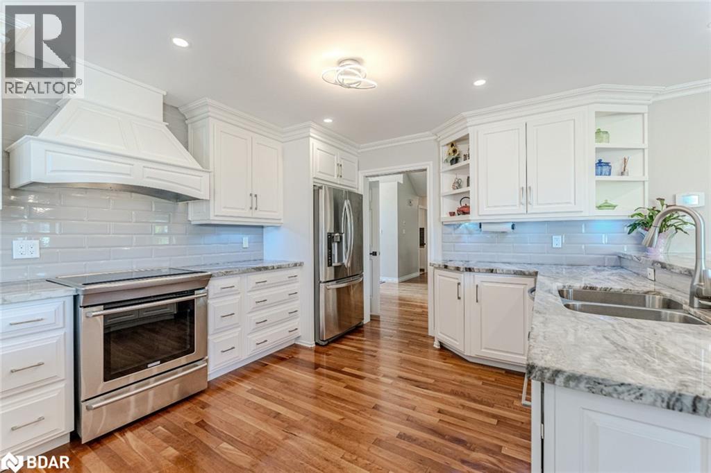 Photo 26 of 64 Woodcrest Road, Barrie ON