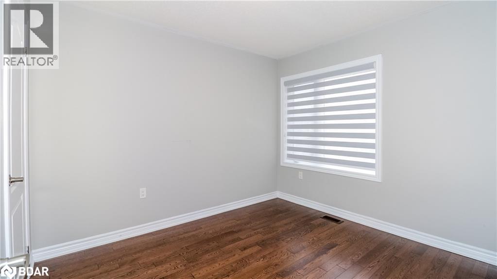 Photo 31 of 53 Mondial Crescent Crescent, East Gwillimbury ON