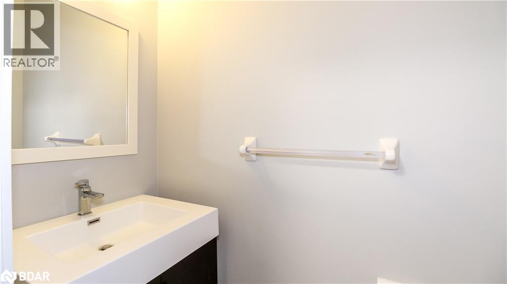 Photo 19 of 53 Mondial Crescent Crescent, East Gwillimbury ON