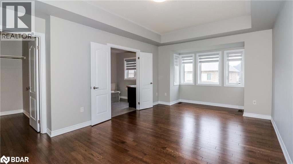 Photo 23 of 53 Mondial Crescent Crescent, East Gwillimbury ON