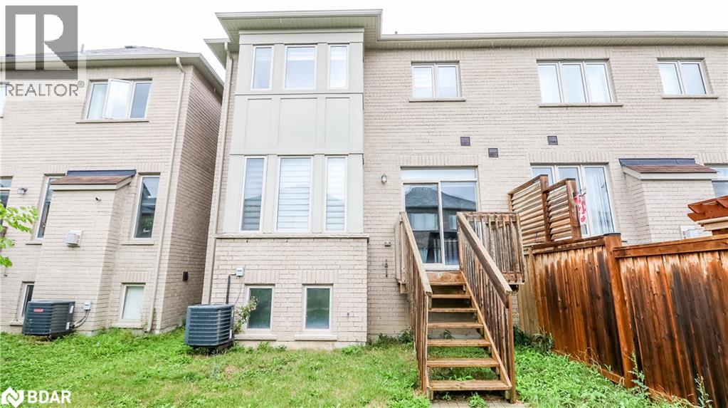 Photo 40 of 53 Mondial Crescent Crescent, East Gwillimbury ON