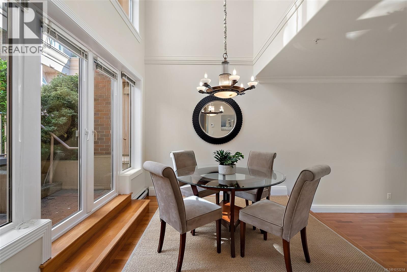 Photo 10 of 126 75 Songhees Rd, Victoria BC