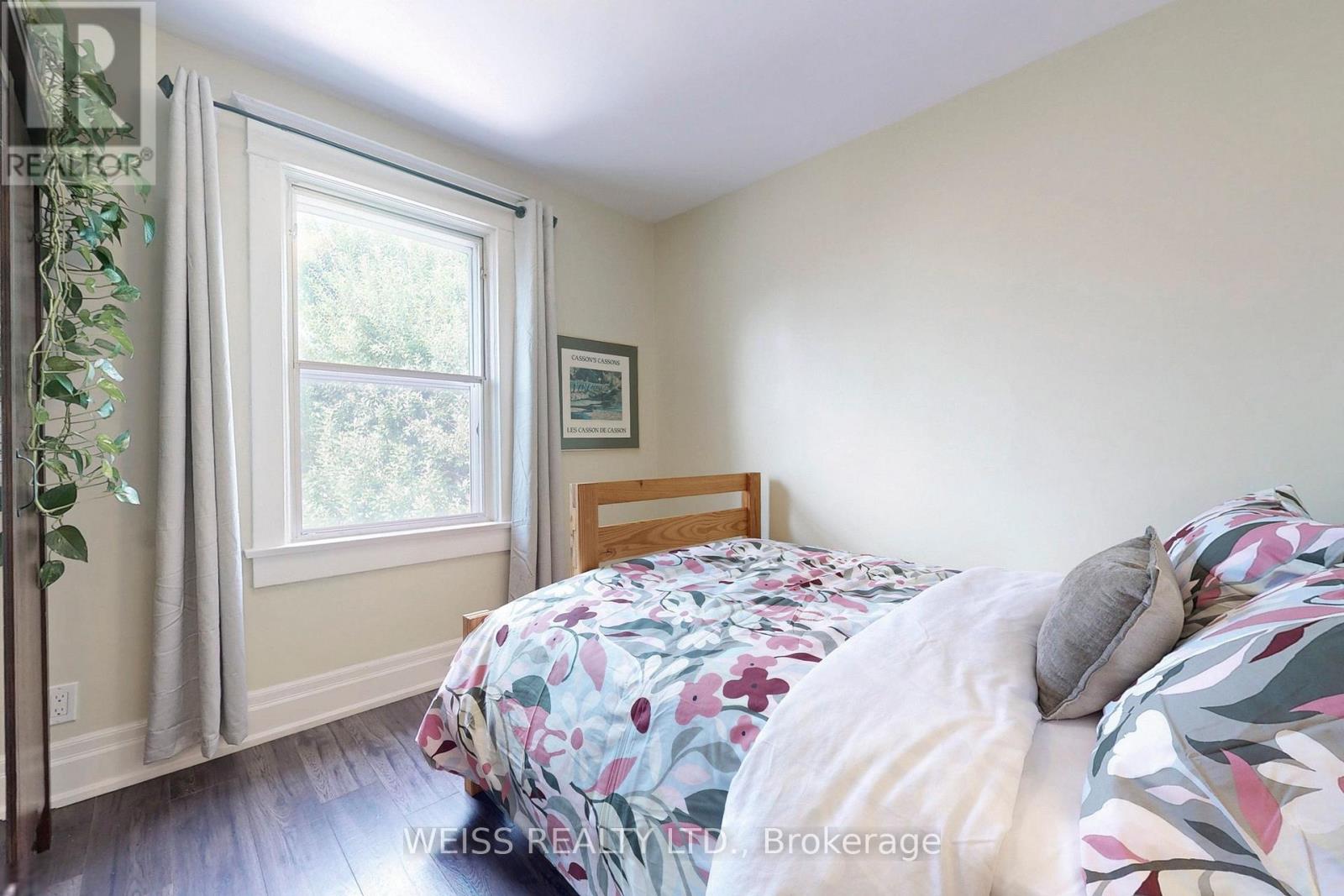 Photo 22 of 758 Richmond Street W, Toronto ON