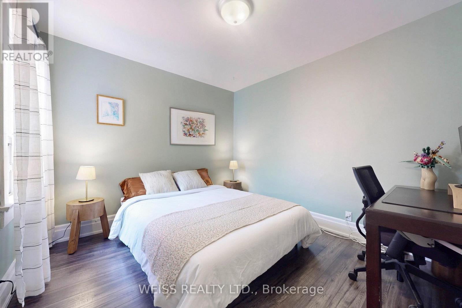 Photo 9 of 758 Richmond Street W, Toronto ON