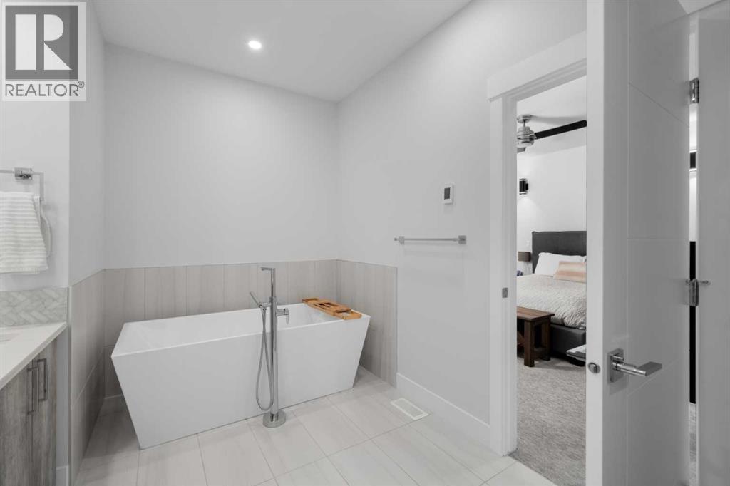 Photo 21 of 2129 20 Avenue Sw, Calgary AB