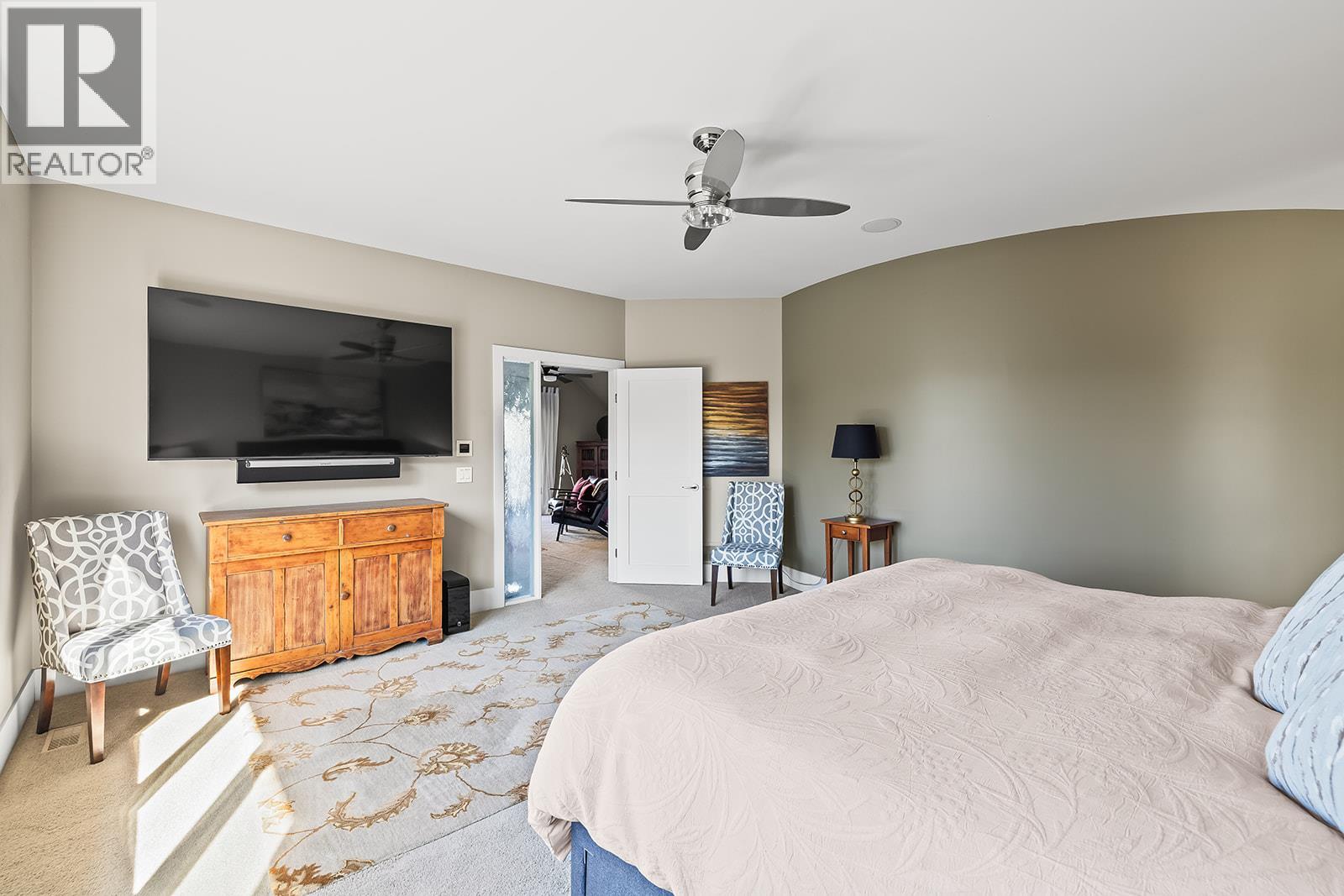 Photo 38 of 2410 Abbott Street Unit 4, Kelowna BC