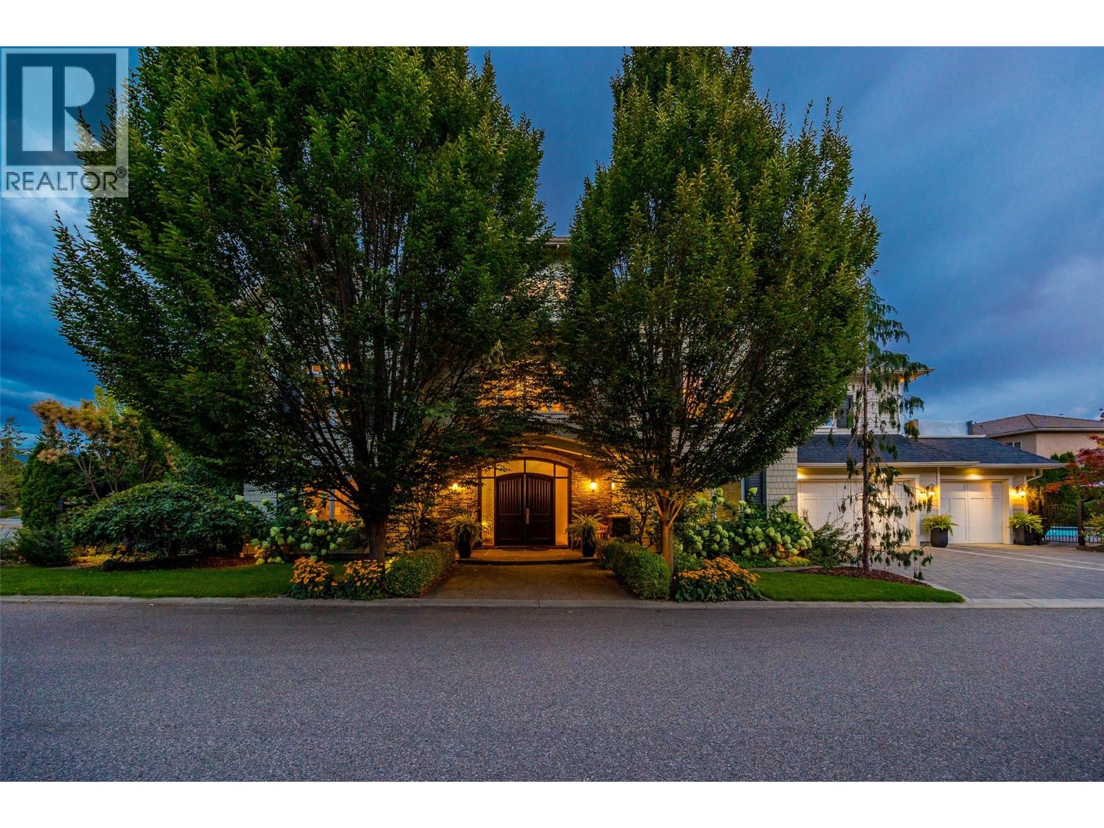 Photo 7 of 2410 Abbott Street Unit 4, Kelowna BC