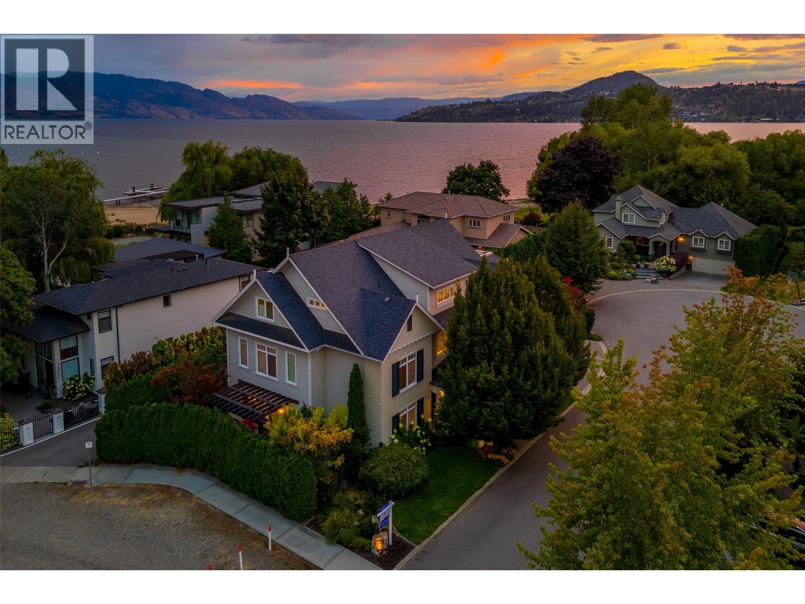 Photo 6 of 2410 Abbott Street Unit 4, Kelowna BC