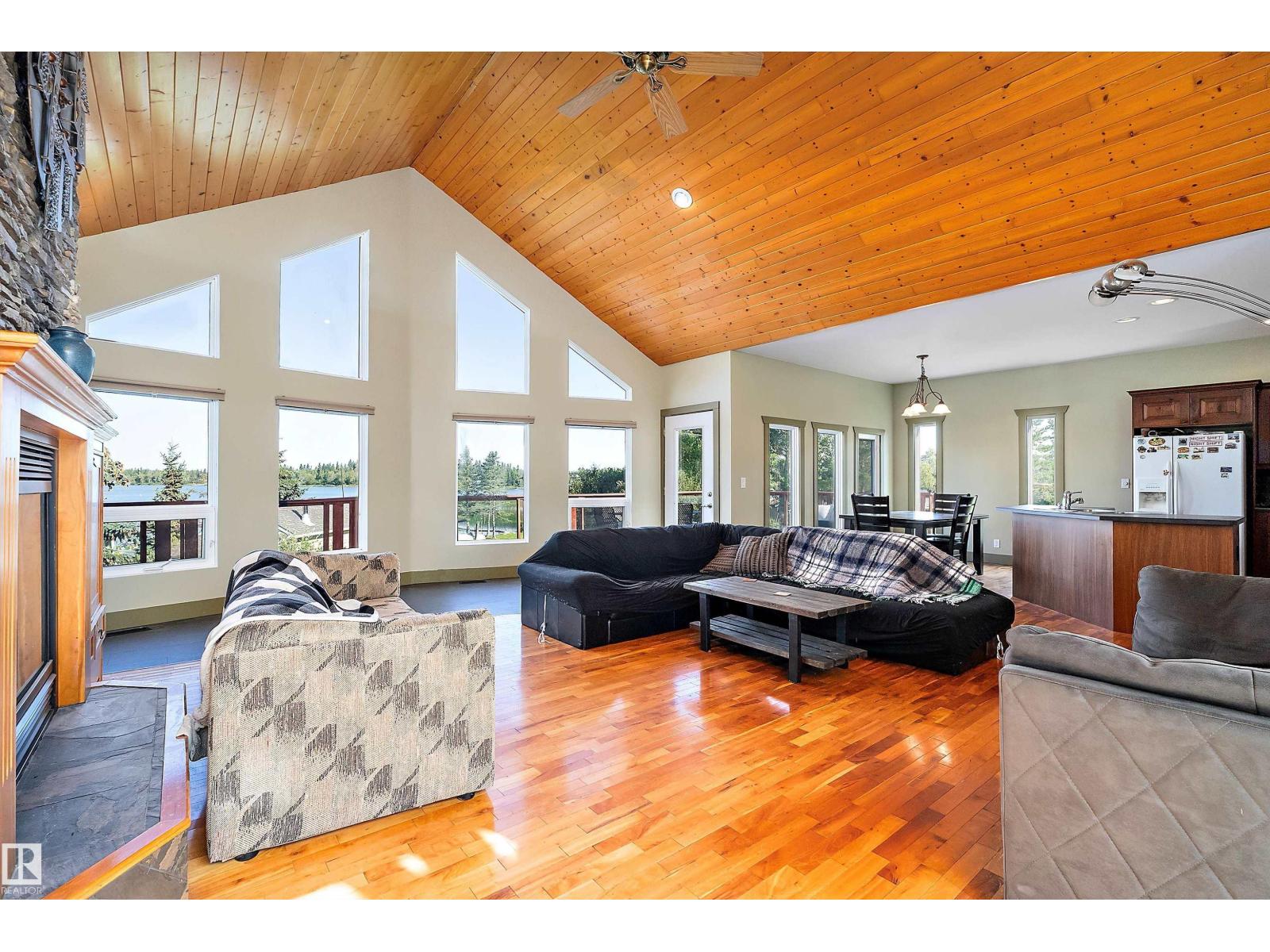 #120 48003 RR271, Rural Leduc County