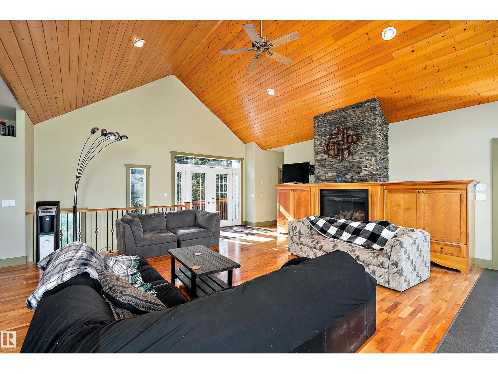 #120 48003 RR271, Rural Leduc County