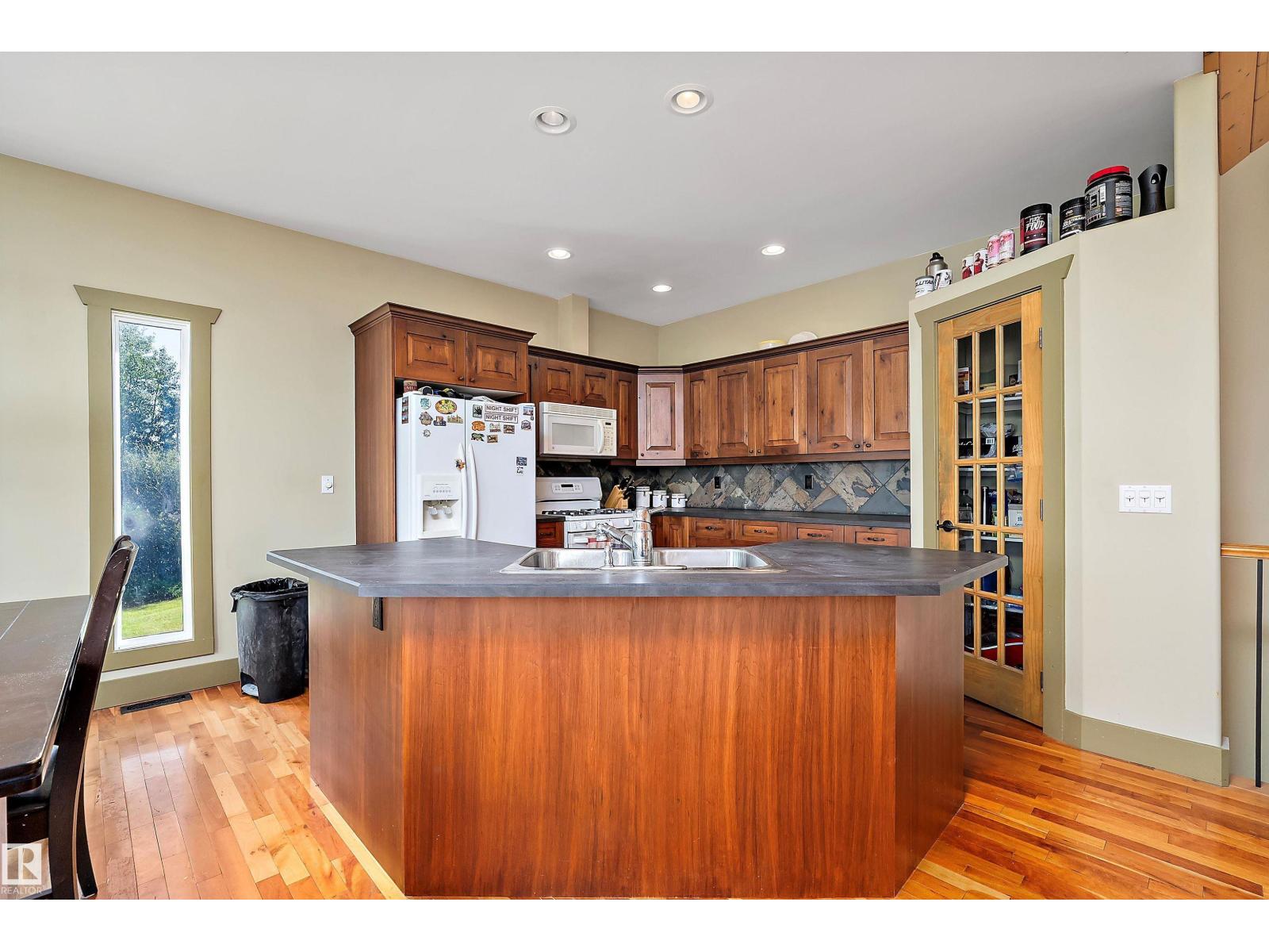 #120 48003 RR271, Rural Leduc County