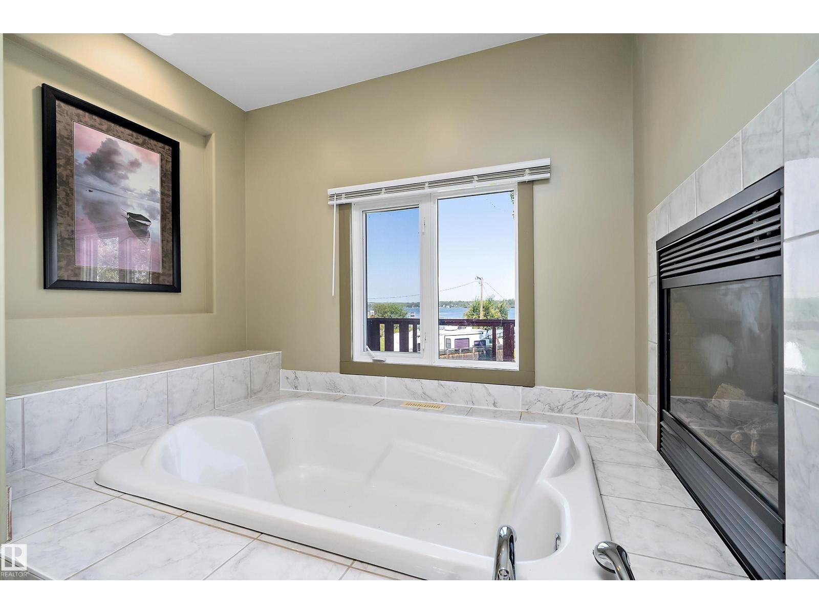 #120 48003 RR271, Rural Leduc County