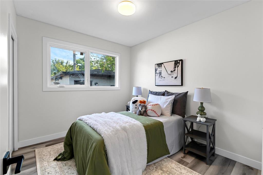 Photo 3 of 1473 Selkirk Avenue, Winnipeg MB