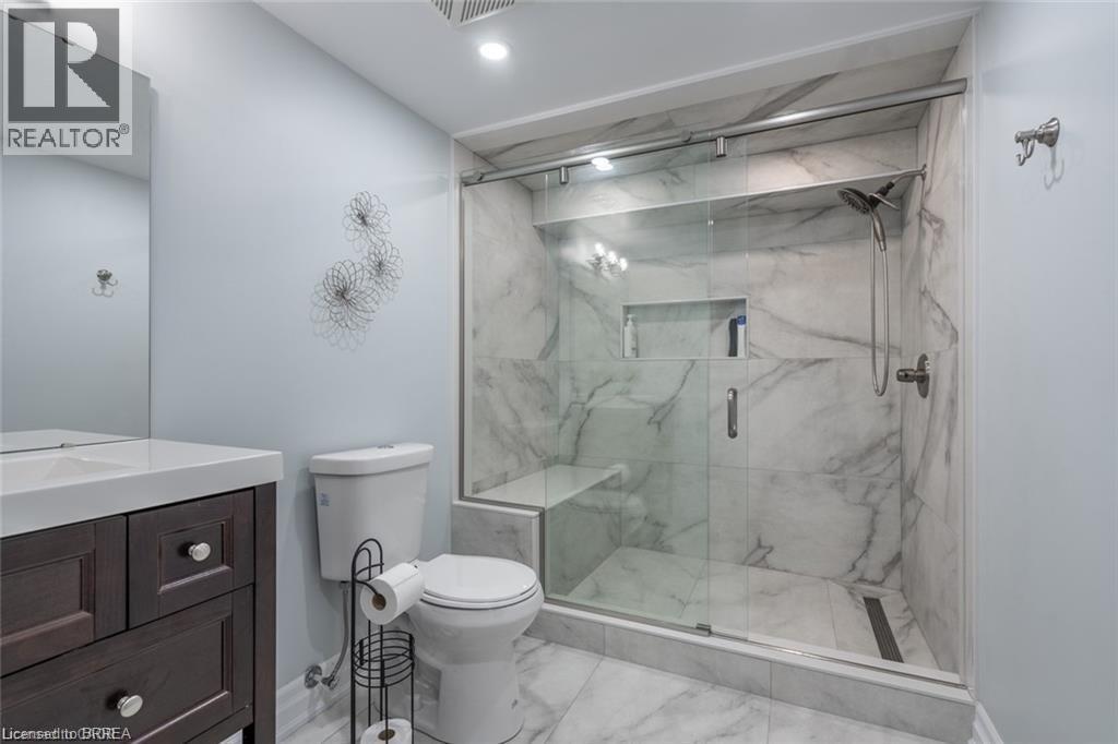 Photo 5 of 93 Powell Road, Brantford ON