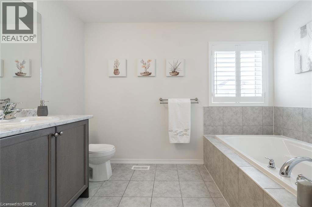 Photo 15 of 93 Powell Road, Brantford ON
